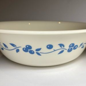 2 Corelle Blueberry Bouquet cereal bowls set of country farmhouse fruit vintage